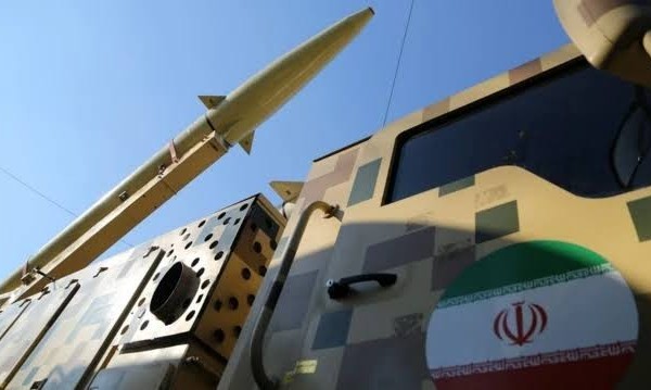 Сипоҳи посдорони Эрон аз ҳамла ба таъсисоти низомии Амрико дар Кувайт хабар дод