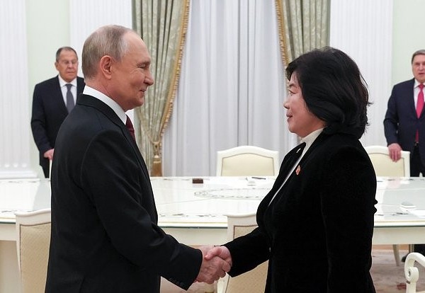 Сафари вазири хориҷаи Кореяи Шимолӣ ба Маскав: Путин аз Пхенян қадрдонӣ кард