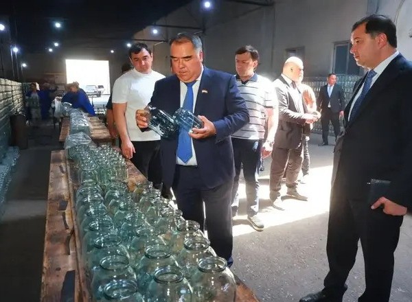 Предприятия Гулистона наращивают экспорт продукции