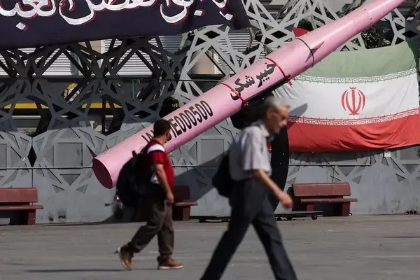 Иран закроет Ормузский пролив для США и Израиля