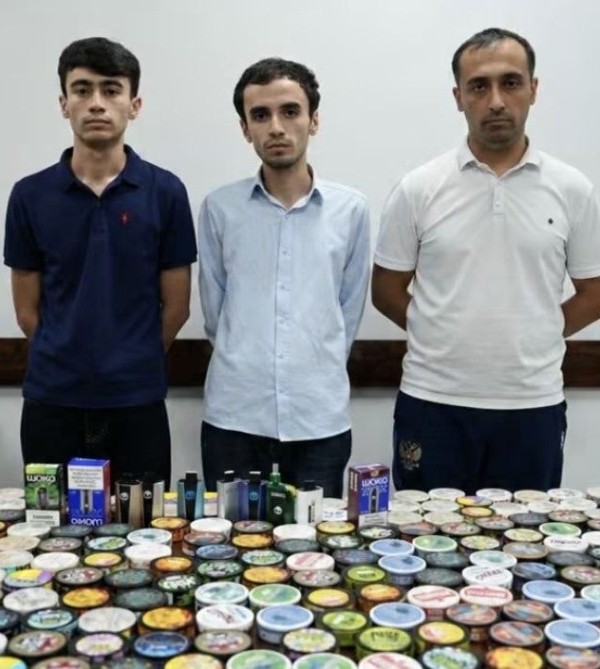 Боздошти се ҷавоне, ки ба ноболиғон тамоку мефурӯхтанд