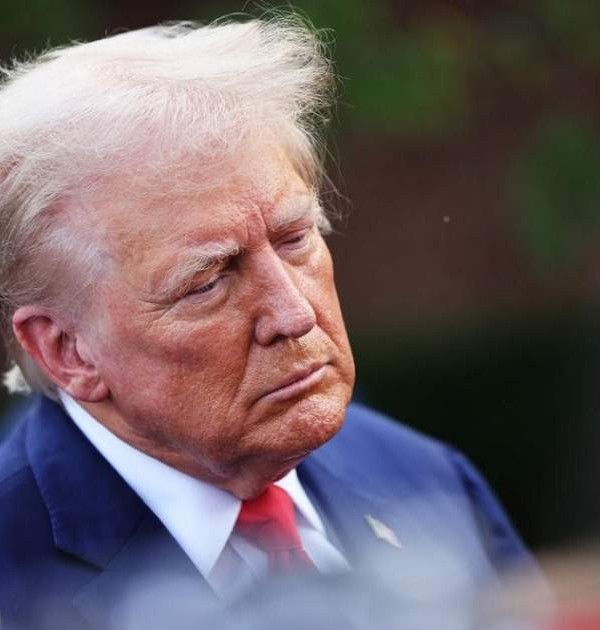 Амрикоиҳо дар як назарсанҷии тоза Трампро «хатарнок ва фосид» донистаанд