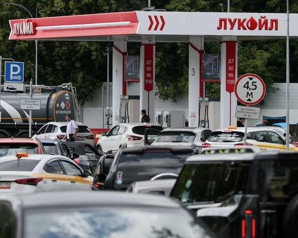 Ройтерз: Русия содироти сӯзишвории дизелӣ ба Тоҷикистонро афзоиш додааст