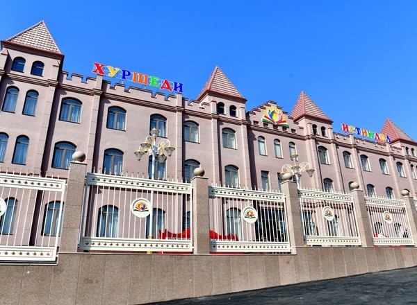 В Худжанде открыли детский сад на 600 детей с обучением на трех языках 
