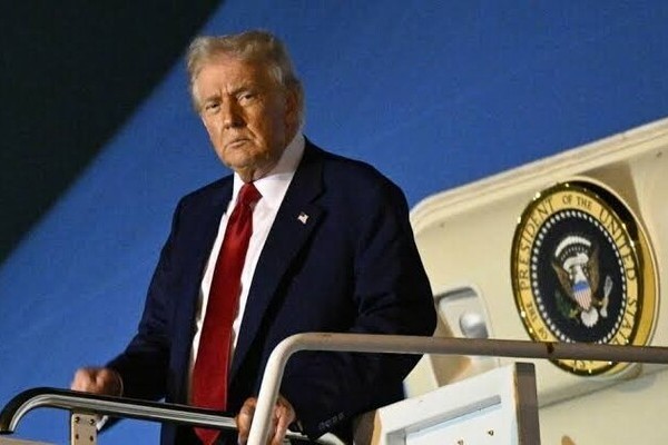 Доналд Трамп гуфт, аз идеяи мулоқот бо Пизишкиён истиқбол мекунад