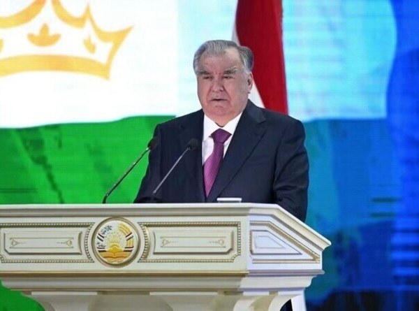 Пешвои миллат бо роҳбарону фаъолони вилояти Суғд мулоқот намуданд 