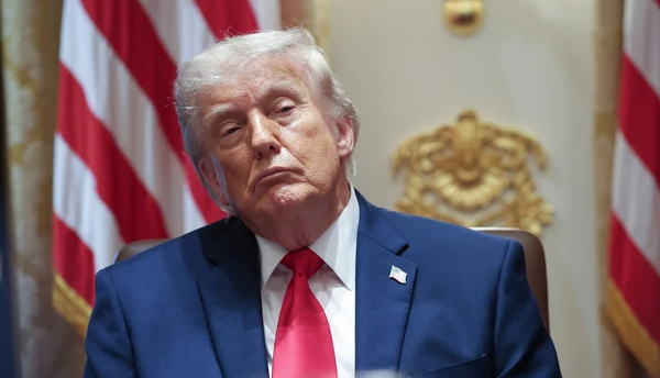 Суд вернул журналистам доступ в Белый дом после запрета Трампа 

