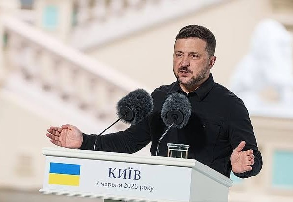 Зеленский барои дидор бо Путин омодагӣ нишон дод