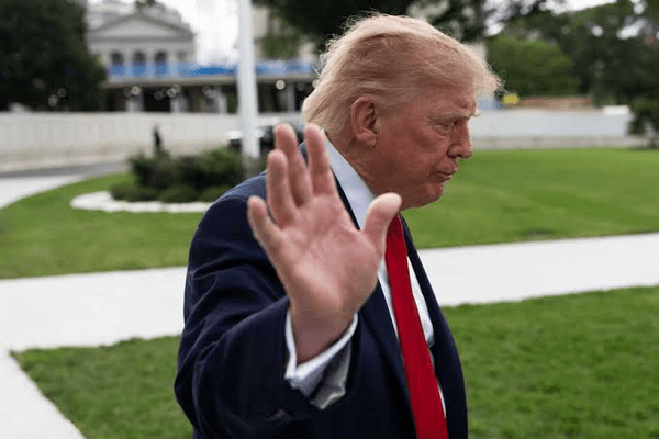 Мақоми эронӣ: Трамп намедонад аз музокирот бо Эрон чӣ мехоҳад