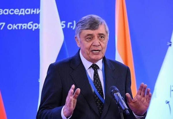 Кобулов: “Русия омодаи миёнҷигарӣ миёни Афғонистон ва Покистон аст”
