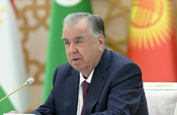 Сарвари давлат дар Мулоқоти ҳаштуми машваратии сарони давлатҳои Осиёи Марказӣ ва Озарбойҷон суханронӣ намуданд
