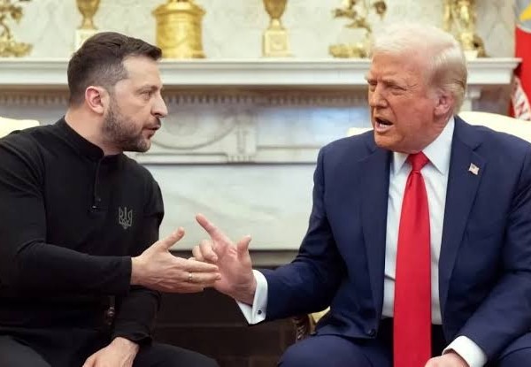 Имтиёз ба Русия ва фишор ба Киев. Трамп ба Зеленский: “Вақти рафтан фаро расид”