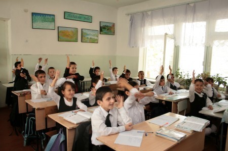 В Хороге почти 900 школьников обеспечены теплом