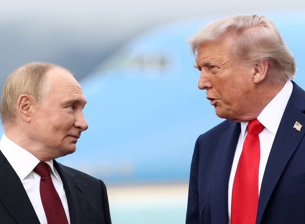 Путин предложил Трампу и Си Цзиньпину провести трехсторонний саммит по Украине 