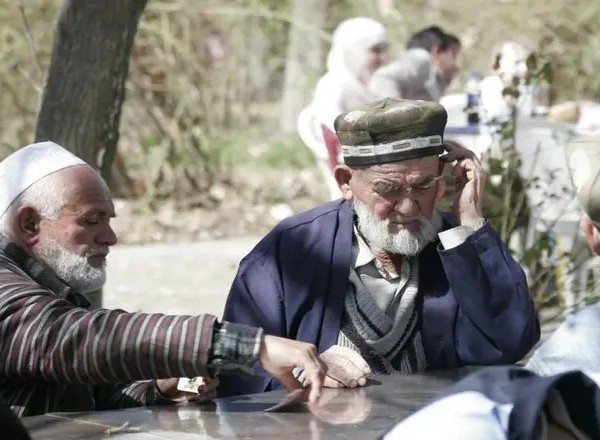 Азиатский банк развития предложил повысить пенсионный возраст в Таджикистане до 65 лет 