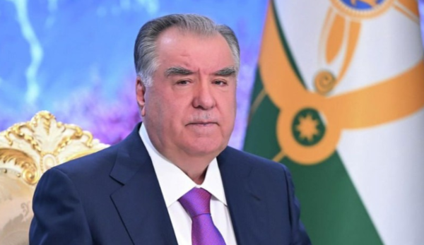 Президенти кишвар чанд қонун, аз ҷумла «Дар бораи муҳоҷират»-ро имзо карданд