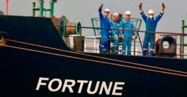 Зачем нефтеносной Венесуэле понадобился бензин из Ирана