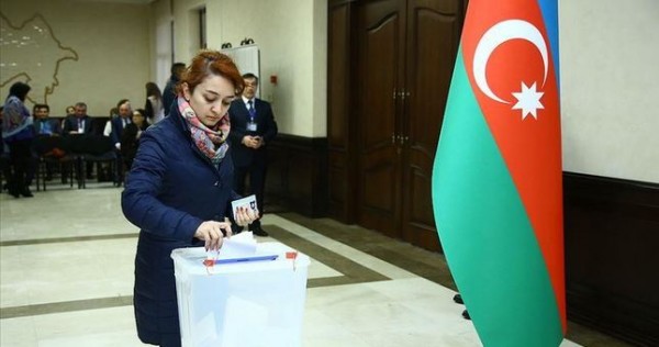 Партия «Ени Азербайджан» вновь получила большинство в парламенте