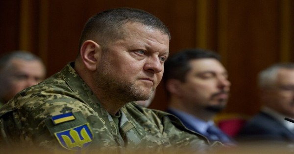 Главком ВС Украины Залужный призвал депутатов идти на фронт из-за нехватки солдат