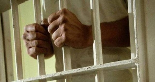 Главе семейного детдома в Кашкадарье дали 12 лет колонии за изнасилование воспитанницы