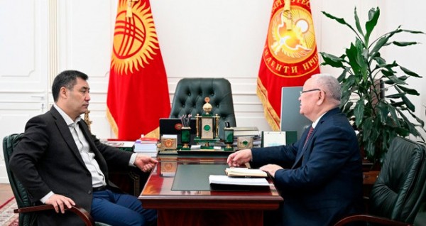 Садыр Жапаров выступил против перевода кыргызского языка на латиницу