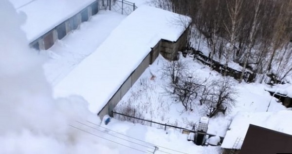 В Перми таджикские мигранты остались без документов после пожара в строительном вагоне