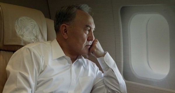 Отмену закона о первом президенте Казахстана рассмотрят на совместном заседании парламента