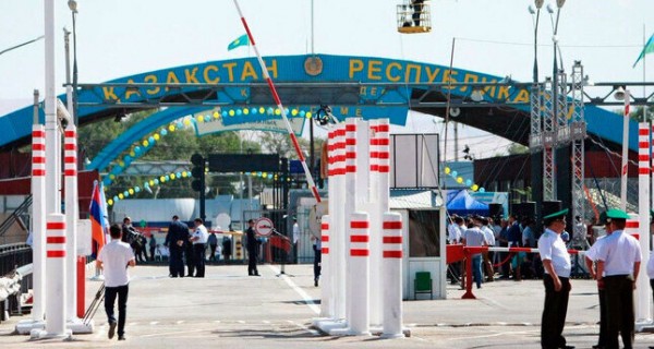 Россия сняла ограничения на въезд граждан Казахстана наземным путем