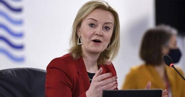 Лиз Трасс призвала «жертвовать на Афганистан» — нужно собрать $ 4,4 млрд