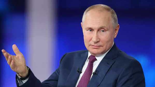 Путин увеличил продолжительность ноябрьских праздников