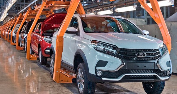 В Узбекистане запустили серийную сборку автомобилей Lada