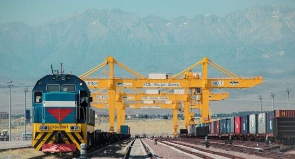 ЕАБР приступил к разработке Евразийской товаропроводящей системы