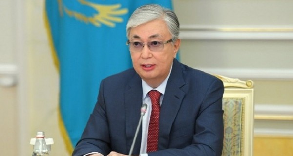 Токаев снизил порог для прохождения партий в парламент и ввел графу «против всех»