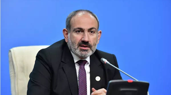 Пашинян подал в отставку с поста премьера Армении