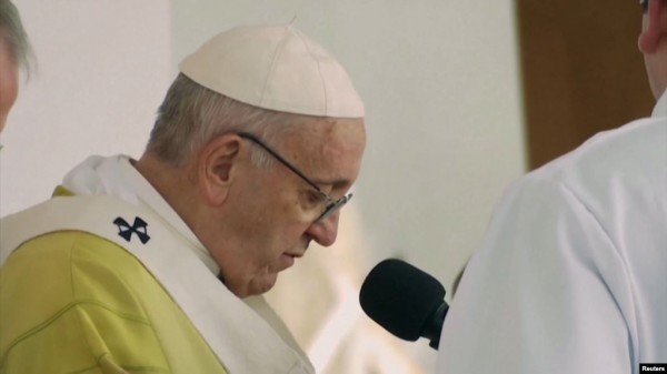 Папа римский назвал уйгуров Синьцзяна «преследуемыми». Китай не согласен