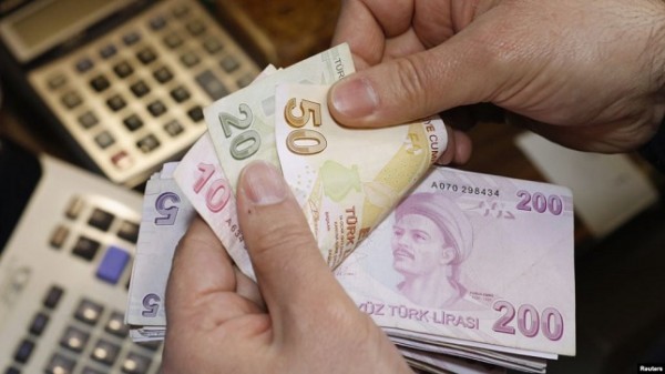 Денежные переводы в Узбекистан снизились на 148 миллионов долларов