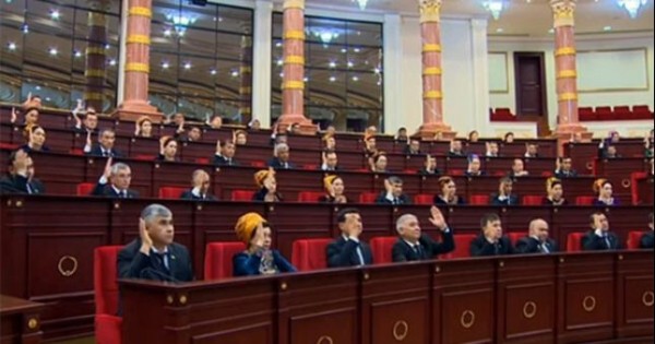 По инициативе Бердымухамедова парламент Туркменистана станет двухпалатным