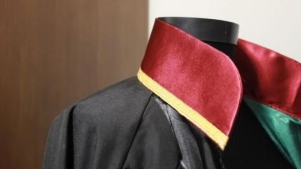 В Турции намерены запретить деятельность адвокатов, обвинённых в связях с террористами