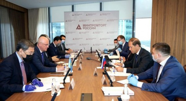 Россия поставит в Казахстан от двух до пяти миллионов доз вакцины от коронавируса