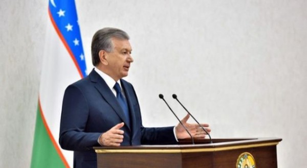 Мирзиёев поручил ужесточить карантинные меры в «опасных» регионах