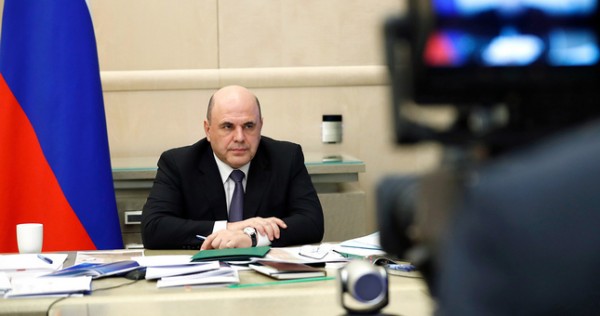Мишустин заявил о готовности 27 регионов снять ограничения по COVID-19