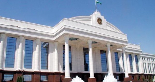 Сенат Узбекистана одобрил участие страны в ЕАЭС в качестве наблюдателя