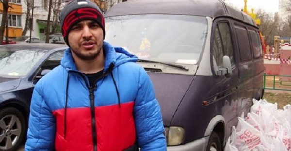 "Таджики, узбеки, без разницы – обращайтесь к нам". Мигранты в Москве кормят мигрантов, потерявших работу из-за коронавируса