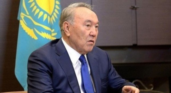 Назарбаев призвал казахстанцев поддержать Токаева и правительство