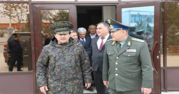 Саймумин Ятимов и Камчыбек Ташиев встретились в Баткене