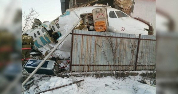 Семьям погибших при крушении самолета в Казахстане выделят по $10,5 тысяч