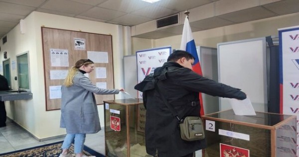 Путин одерживает победу на выборах