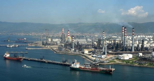 США признали за Турцией право импорта иранском нефти