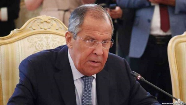 Лавров: Россия продолжит "при необходимости" бомбить Идлиб