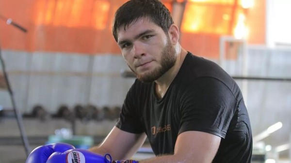 Названы дата и место первого боя Нурулло Алиева в UFC